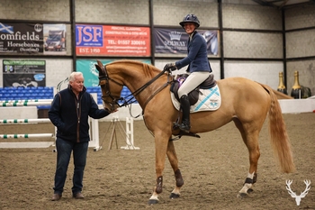 Emma Crawford dominates the UNIBED – High Performance Equine Bedding Winter Grades B&C qualifier at Morris Equestrian Centre Emma Crawford dominates the UNIBED – High Performance Equine Bedding Winter Grades B&C qualifier at Morris Equestrian Centre